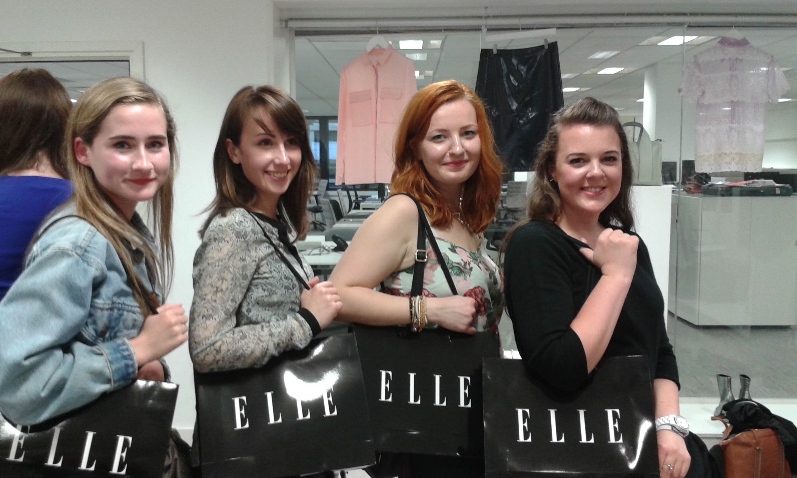 Excited Elle Insiders with their goody bags!